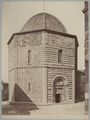 Volterra, esterno del battistero di San Giovanni