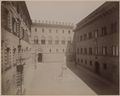 Siena, piazza Salimbeni