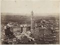 Siena, veduta di palazzo Pubblico e della piazza