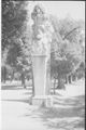Roma, villa Borghese, scultura con decorazione fitomorfa