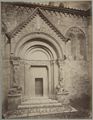 San Quirico d'Orcia, particolare del portale della collegiata di San Quirico e Santa Giulitta