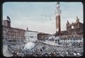 Siena, la mossa durante il Palio