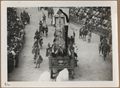 Siena, carroccio con musici per il Palio del 16 agosto 1948