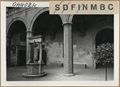 Siena, pozzo del cortile di palazzo Chigi Saracini
