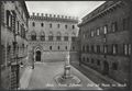 Siena, piazza Salimbeni