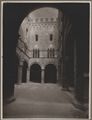 Siena, cortile del Podestà