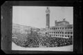 Siena, veduta di palazzo Pubblico durante il Palio