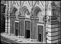Siena, portali della facciata del duomo