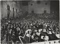 San Gimignano, rappresentazione di un'opera in piazza Duomo