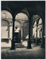 Siena, chiostro dell'oratorio del Santissimo Crocifisso