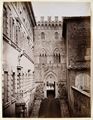 Siena, palazzo Salimbeni