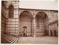 Siena, veduta di piazza del duomo